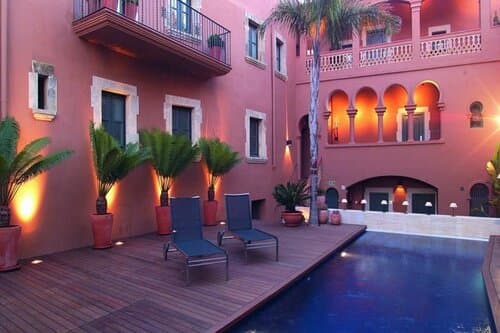 Внешний вид отеля Hotel Gran Claustre Restaurant & SPA