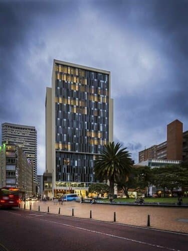 Внешний вид отеля Hotel Bh Bicentenario