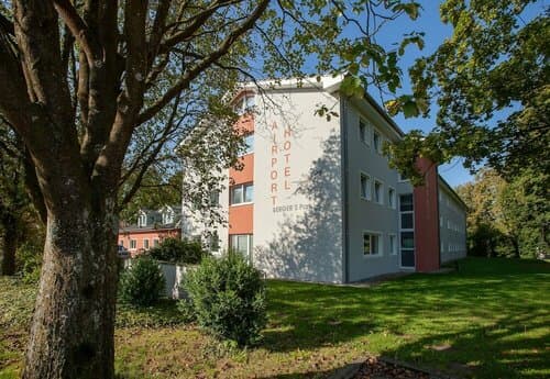 Внешний вид отеля Bergers Airporthotel Memmingen
