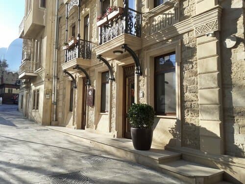 Внешний вид отеля Royal Antique Boutique Hotel