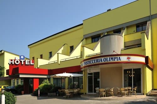Внешний вид отеля Hotel Olimpia