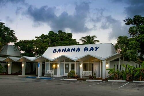 Внешний вид отеля Banana Bay Resort & Marina
