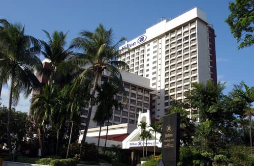 Внешний вид отеля Hilton Petaling Jaya