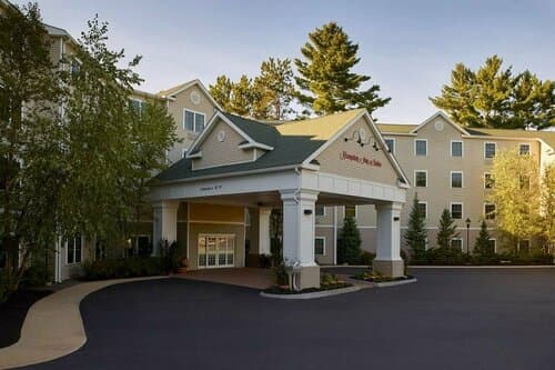 Внешний вид отеля Hampton Inn & Suites North Conway
