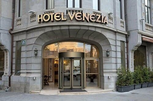 Внешний вид отеля Hotel Venezia