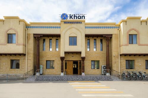 Внешний вид отеля Khan Hotel