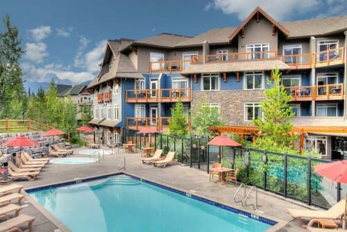 Внешний вид отеля Blackstone Mountain Lodge by Clique