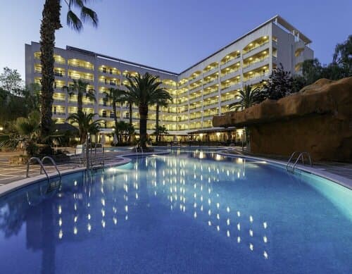 Внешний вид отеля H10 Salou Princess
