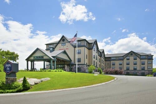 Внешний вид отеля Hampton by Hilton Bar Harbor