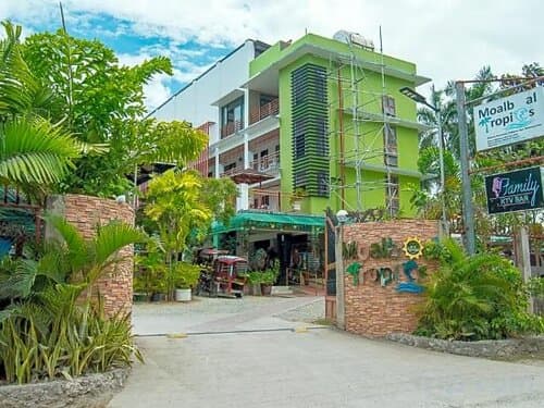 Внешний вид отеля Moalboal Tropics
