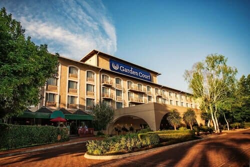 Внешний вид отеля Garden Court O. R. Tambo International Airport