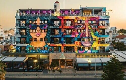 Внешний вид отеля Rise Urban Art Hotel