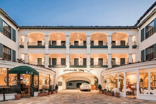 Внешний вид отеля Montecito Inn