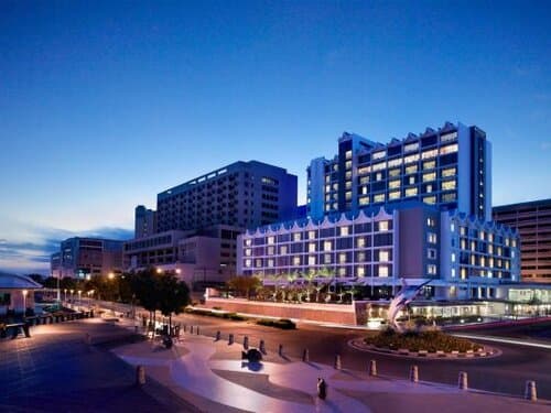 Внешний вид отеля Hyatt Regency Kinabalu