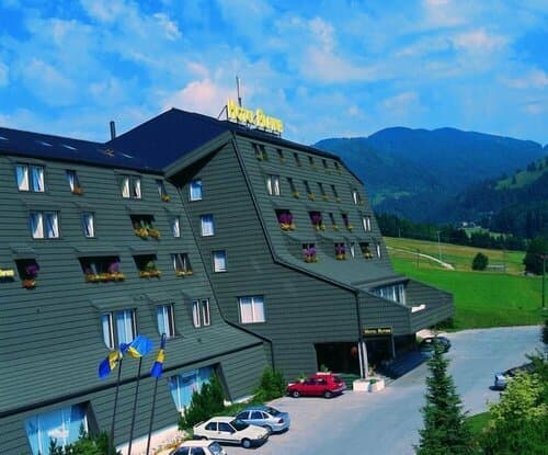 Внешний вид отеля Hotel Alpina