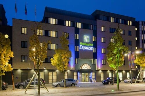 Внешний вид отеля Holiday Inn Express Hasselt
