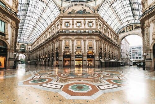 Внешний вид отеля Portrait Milano - Lungarno Collection