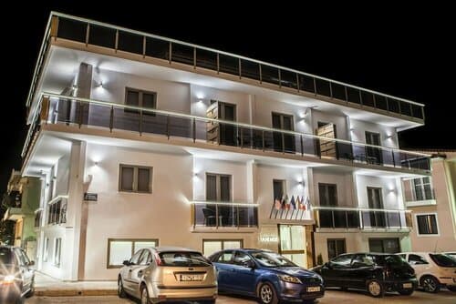 Внешний вид отеля Anemos Rooms & Apartments