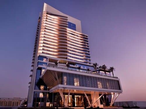 Внешний вид отеля Grand Plaza Mövenpick Media City