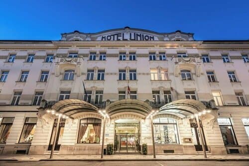 Внешний вид отеля Grand Hotel Union Eurostars