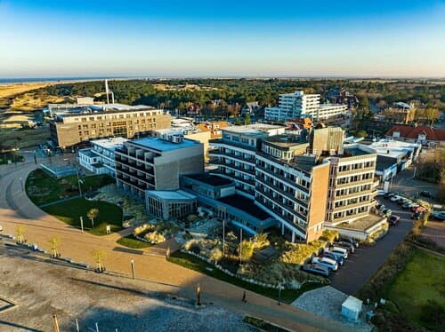 Внешний вид отеля Ambassador Hotel & SPA