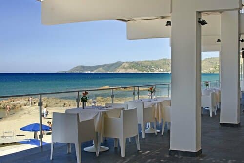 Внешний вид отеля Hotel La Playa