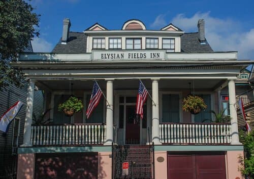 Внешний вид отеля Elysian Fields Inn
