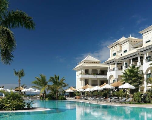 Внешний вид отеля Отель RedLevel at Gran Meliá Palacio de Isora
