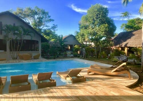 Внешний вид отеля Hibiscus Garden Inn