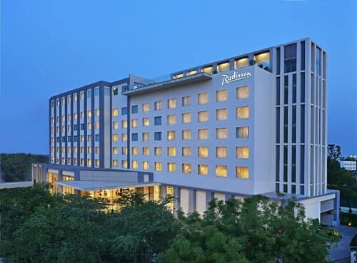 Внешний вид отеля Radisson Hotel Agra