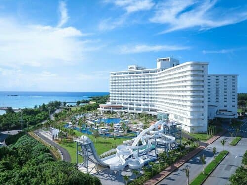 Внешний вид отеля Grand Mercure Okinawa Cape Zanpa Resort