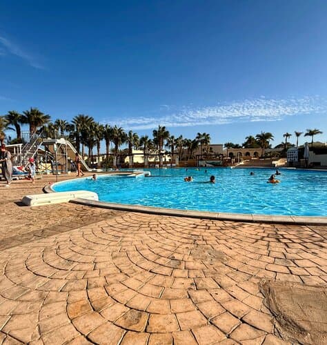 Внешний вид отеля Coral Beach Resort Hurghada