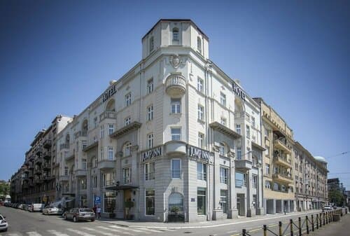 Внешний вид отеля Jump Inn Hotel Belgrade