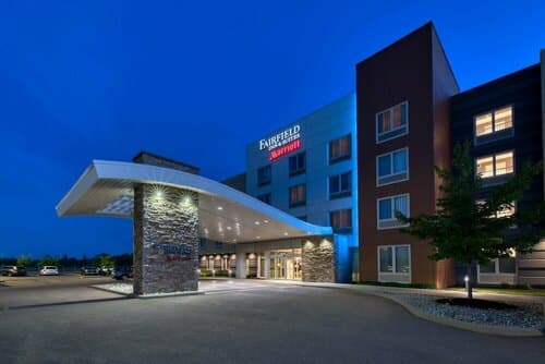 Внешний вид отеля Fairfield Inn & Suites by Marriott Moncton