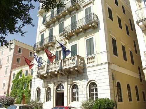 Внешний вид отеля Cavalieri Hotel