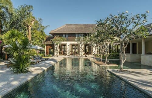 Внешний вид отеля Four Seasons Resort Bali at Jimbaran Bay