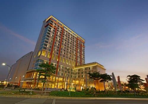 Внешний вид отеля Harris Hotel & Conventions Bekasi