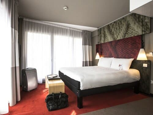 Внешний вид отеля Ibis Lille Centre Grand Palais
