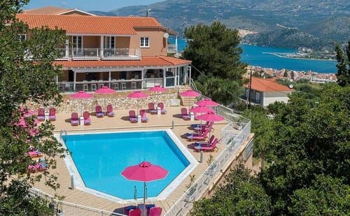 Внешний вид отеля The L Suites & Apartments