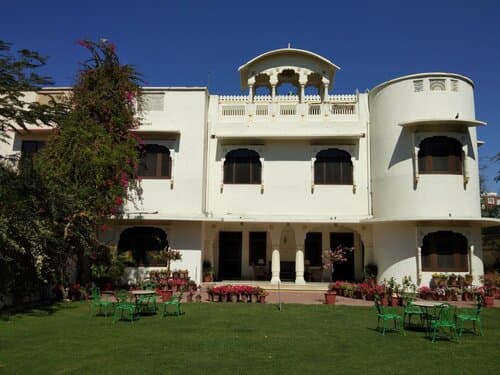 Внешний вид отеля Hotel Megh Niwas