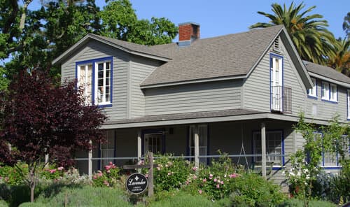 Внешний вид отеля Lavender, A Four Sisters Inn