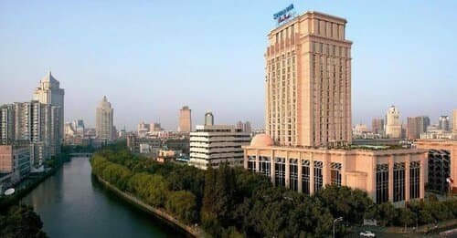 Внешний вид отеля Wyndham Grand Plaza Royale Ningbo