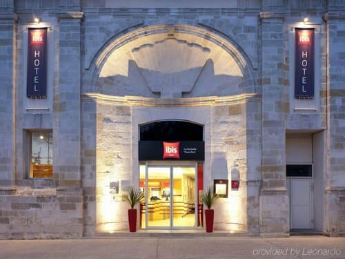 Внешний вид отеля Ibis La Rochelle Vieux Port