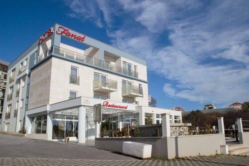 Внешний вид отеля Hotel Fanat