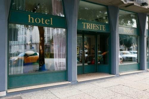 Внешний вид отеля Hotel Trieste - Adults Only
