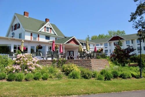 Внешний вид отеля Auberge Gisele's Inn