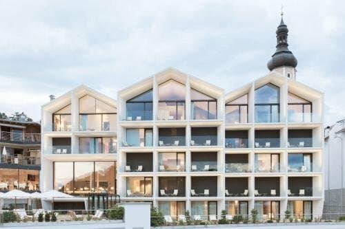 Внешний вид отеля Schgaguler Hotel