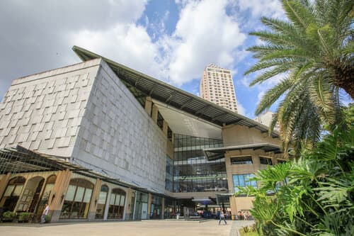 Внешний вид отеля Holiday Inn & Suites Makati, an Ihg Hotel