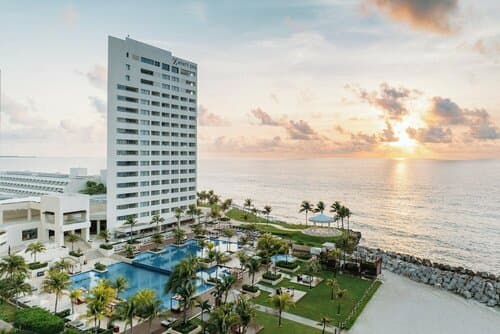 Внешний вид отеля Turquoize at Hyatt Ziva Cancun
